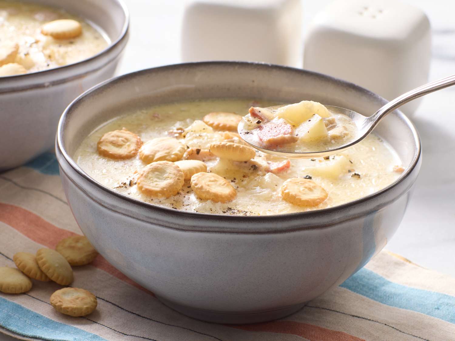 NEW ENGLAND CLAM CHOWDER