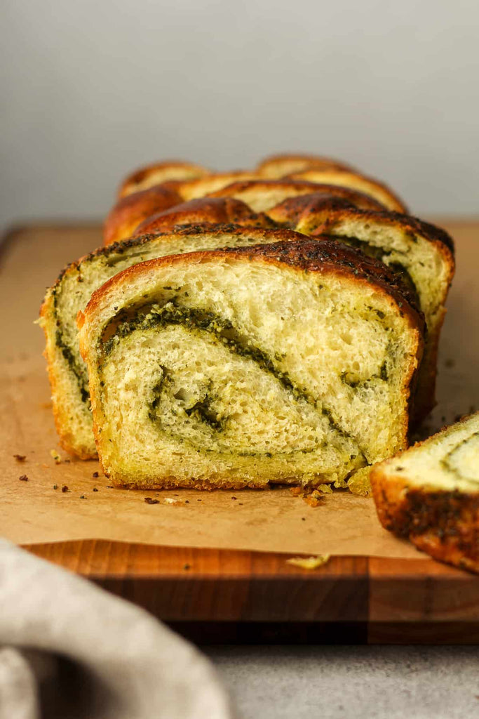 Ultra-Fast Pesto Bread