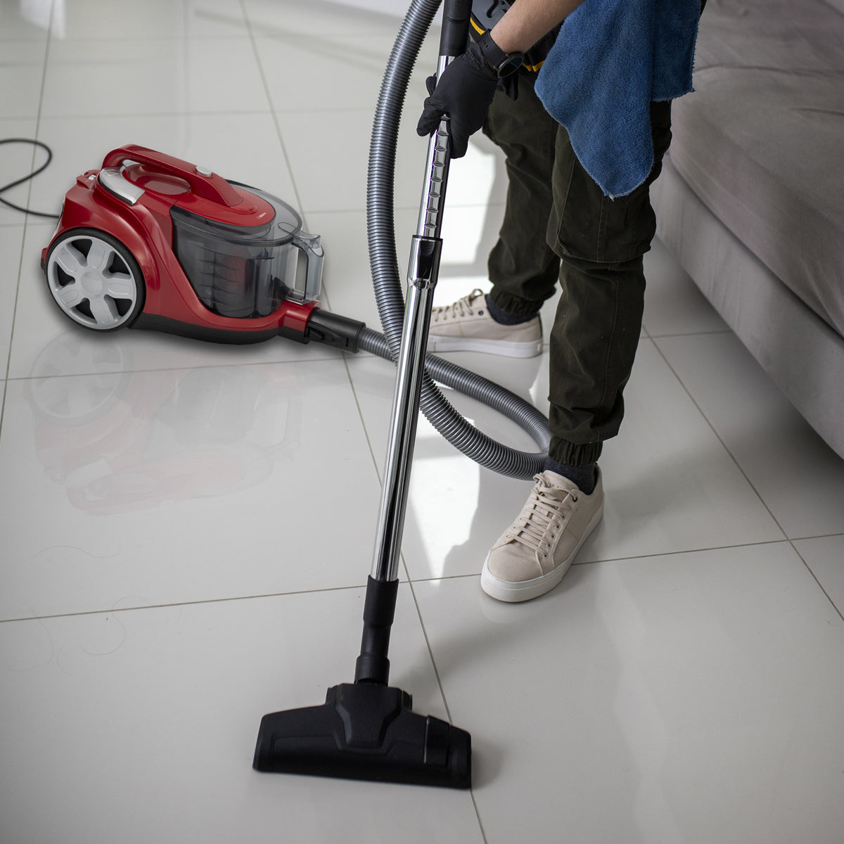 Milex Cyclonic 2000W Vacuum Cleaner | Milex South Africa